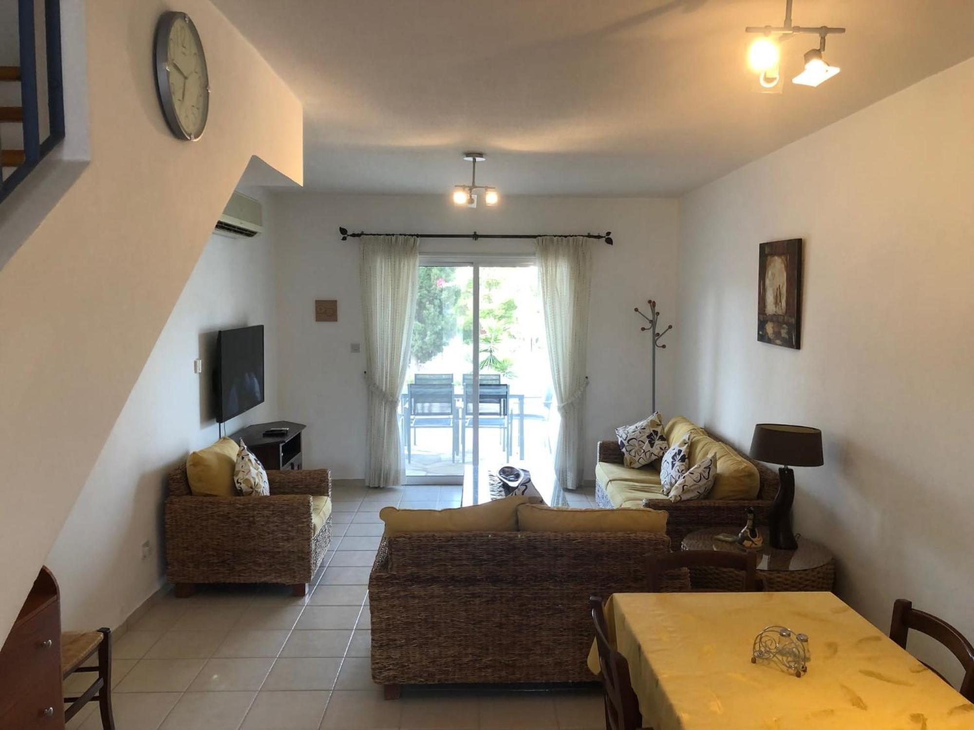 Regina Gardens - Spacious 3 Bed, 2 Bath Maisonette Pafos Exterior foto
